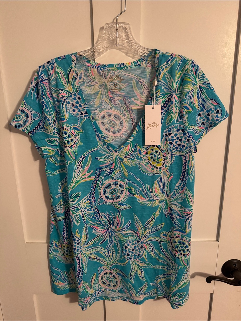Lilly Pulitzer Teal Blue Etta V-Neck Tropical Print Tee size M Bermuda blue - Picture 7 of 7